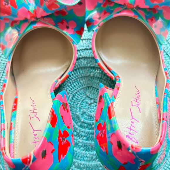 Betsey Johnson Nobble-P Pumps - Picture 11 of 14